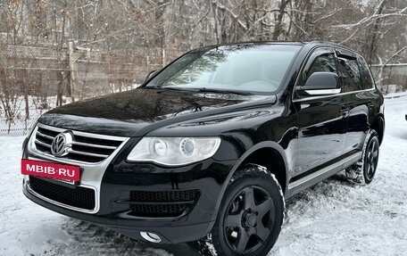 Volkswagen Touareg III, 2007 год, 1 680 000 рублей, 2 фотография