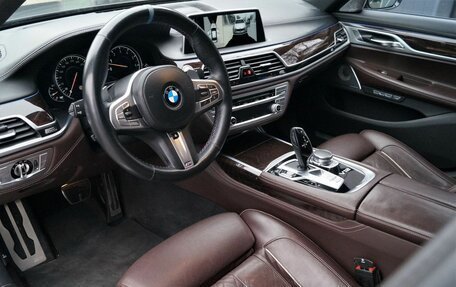 BMW 7 серия, 2017 год, 5 950 000 рублей, 22 фотография