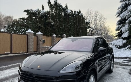 Porsche Cayenne III, 2018 год, 5 900 000 рублей, 2 фотография