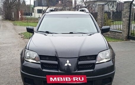 Mitsubishi Outlander III рестайлинг 3, 2003 год, 729 999 рублей, 2 фотография