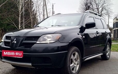 Mitsubishi Outlander III рестайлинг 3, 2003 год, 729 999 рублей, 8 фотография