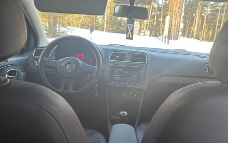 Volkswagen Polo VI (EU Market), 2010 год, 850 000 рублей, 13 фотография