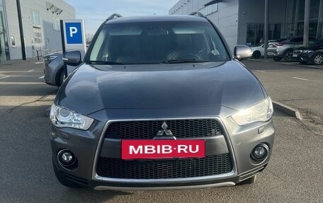 Mitsubishi Outlander III рестайлинг 3, 2011 год, 1 090 000 рублей, 2 фотография