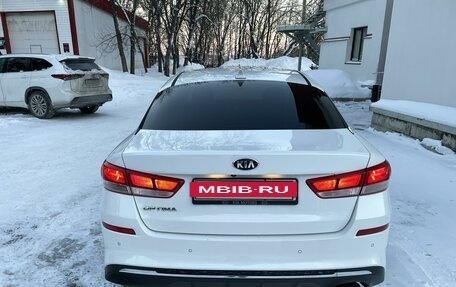 KIA Optima IV, 2018 год, 2 100 000 рублей, 5 фотография