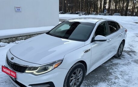 KIA Optima IV, 2018 год, 2 100 000 рублей, 2 фотография