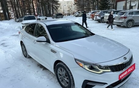 KIA Optima IV, 2018 год, 2 100 000 рублей, 3 фотография