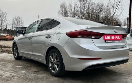 Hyundai Elantra VI рестайлинг, 2017 год, 1 300 000 рублей, 4 фотография