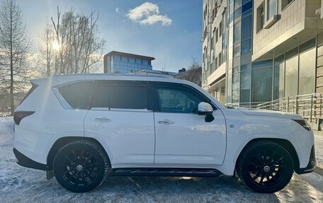 Lexus LX, 2023 год, 21 000 000 рублей, 5 фотография