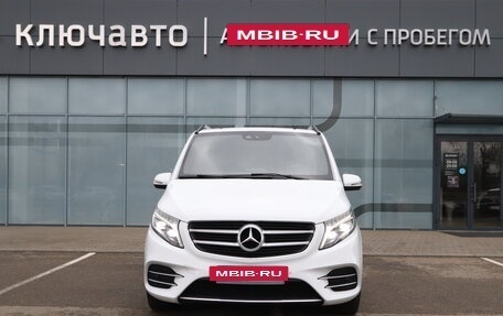 Mercedes-Benz V-Класс, 2017 год, 4 600 000 рублей, 3 фотография