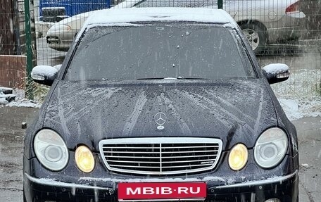 Mercedes-Benz E-Класс, 2003 год, 1 350 000 рублей, 24 фотография