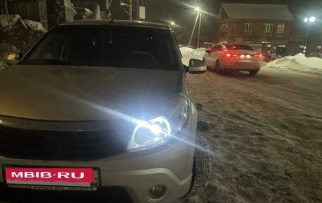 Renault Sandero I, 2012 год, 618 000 рублей, 3 фотография