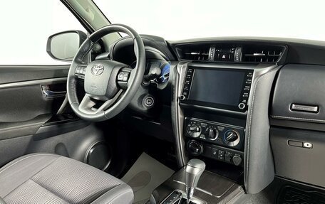 Toyota Fortuner II, 2021 год, 4 850 000 рублей, 12 фотография