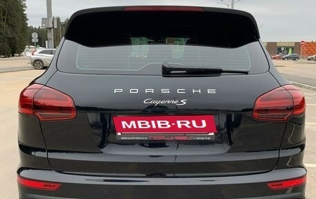 Porsche Cayenne III, 2016 год, 4 995 000 рублей, 16 фотография