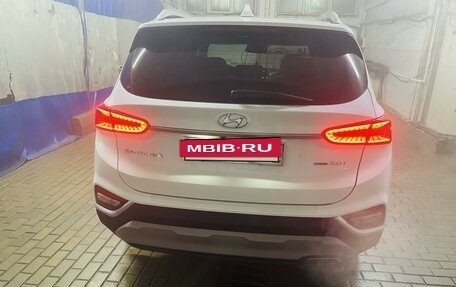 Hyundai Santa Fe IV, 2019 год, 3 050 000 рублей, 3 фотография