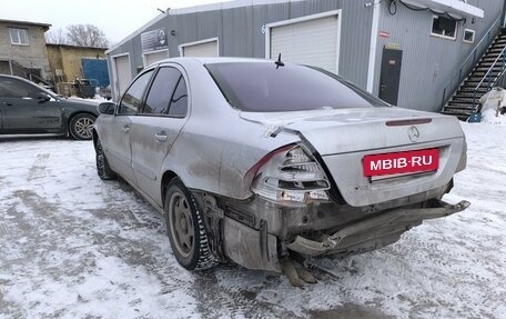 Mercedes-Benz E-Класс, 2004 год, 650 000 рублей, 9 фотография