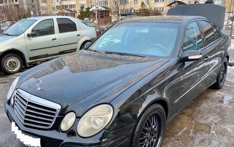 Mercedes-Benz E-Класс, 2004 год, 829 000 рублей, 21 фотография