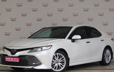 Toyota Camry, 2018 год, 3 100 000 рублей, 1 фотография