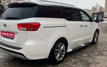 KIA Carnival III, 2016 год, 2 890 000 рублей, 6 фотография