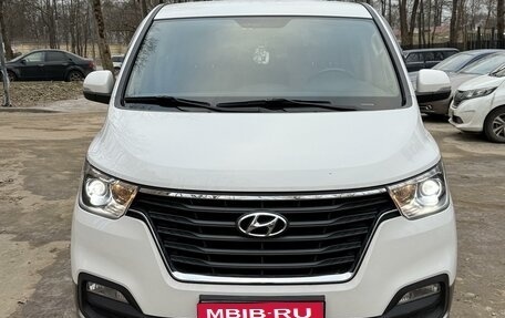 Hyundai H-1 II рестайлинг, 2019 год, 3 600 000 рублей, 1 фотография