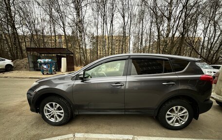 Toyota RAV4, 2015 год, 1 750 000 рублей, 2 фотография