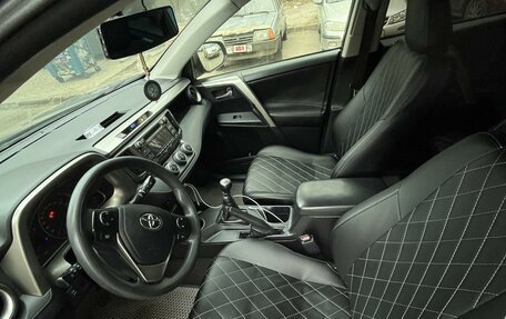 Toyota RAV4, 2015 год, 1 750 000 рублей, 8 фотография