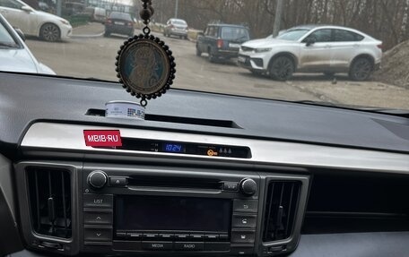 Toyota RAV4, 2015 год, 1 750 000 рублей, 11 фотография