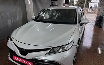 Toyota Camry, 2019 год, 3 280 000 рублей, 1 фотография