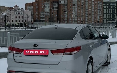 KIA Optima IV, 2017 год, 1 780 000 рублей, 36 фотография