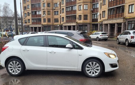 Opel Astra J, 2012 год, 700 000 рублей, 3 фотография