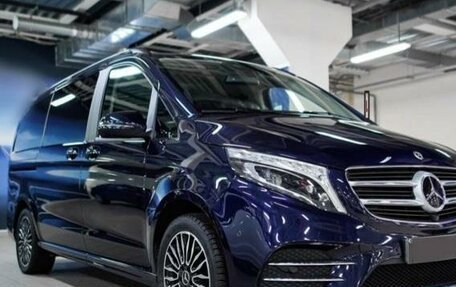 Mercedes-Benz V-Класс, 2019 год, 6 550 000 рублей, 1 фотография