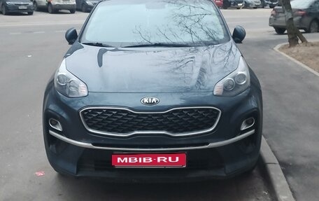 KIA Sportage IV рестайлинг, 2019 год, 2 350 000 рублей, 1 фотография