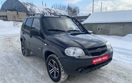 Chevrolet Niva I рестайлинг, 2016 год, 690 000 рублей, 3 фотография