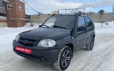 Chevrolet Niva I рестайлинг, 2016 год, 690 000 рублей, 9 фотография