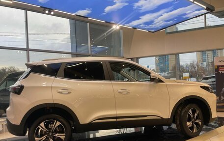 Chery Tiggo 4 I рестайлинг, 2024 год, 2 349 000 рублей, 3 фотография