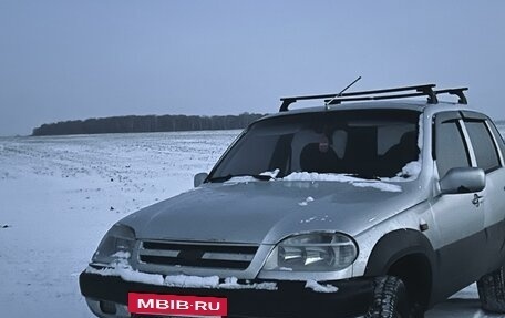 Chevrolet Niva I рестайлинг, 2003 год, 260 000 рублей, 3 фотография