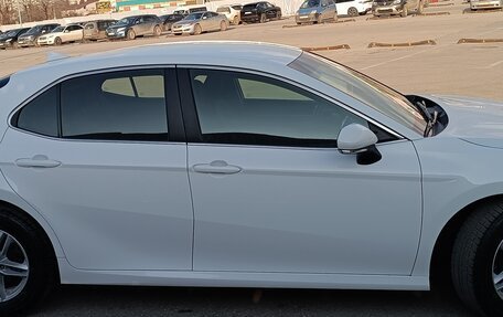 Toyota Camry, 2018 год, 2 950 000 рублей, 9 фотография