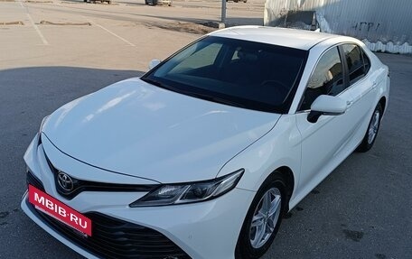 Toyota Camry, 2018 год, 2 950 000 рублей, 7 фотография