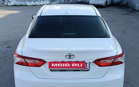 Toyota Camry, 2018 год, 2 950 000 рублей, 12 фотография