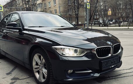 BMW 3 серия, 2014 год, 2 400 000 рублей, 3 фотография