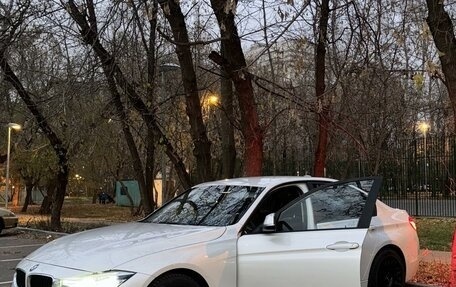 BMW 3 серия, 2017 год, 2 350 000 рублей, 7 фотография