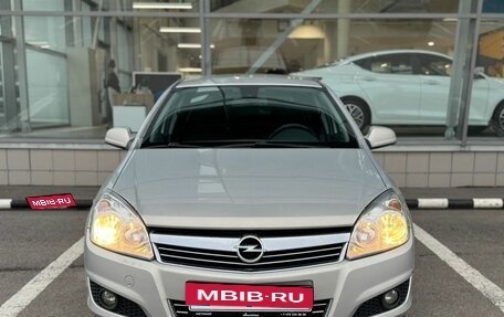 Opel Astra H, 2011 год, 698 000 рублей, 2 фотография