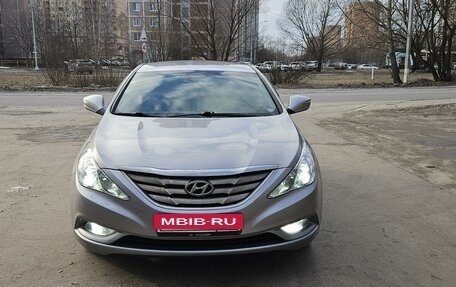 Hyundai Sonata VI, 2011 год, 1 200 000 рублей, 3 фотография