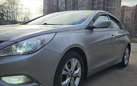 Hyundai Sonata VI, 2011 год, 1 200 000 рублей, 10 фотография