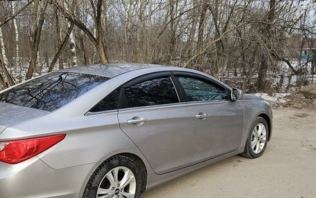 Hyundai Sonata VI, 2011 год, 1 200 000 рублей, 13 фотография