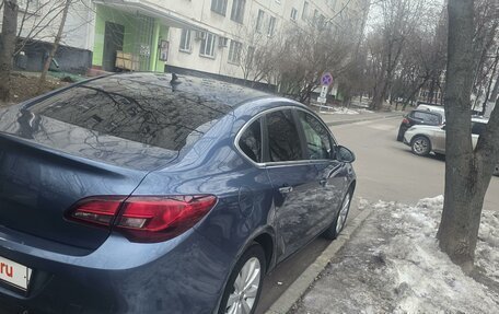 Opel Astra J, 2013 год, 800 000 рублей, 3 фотография