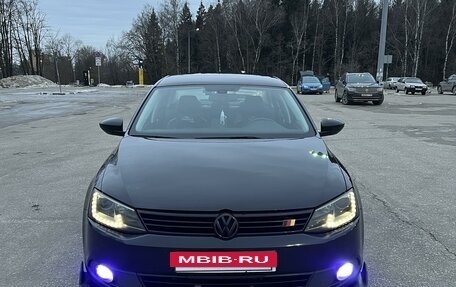 Volkswagen Jetta VI, 2014 год, 1 497 000 рублей, 2 фотография