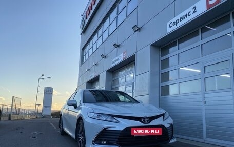 Toyota Camry, 2021 год, 4 065 000 рублей, 14 фотография