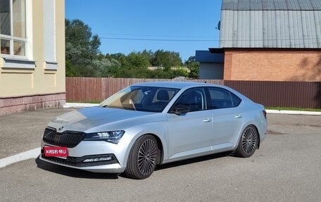 Skoda Superb III рестайлинг, 2022 год, 3 990 000 рублей, 1 фотография