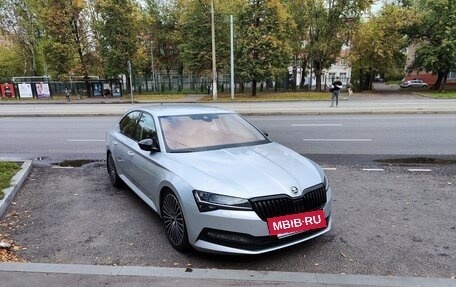 Skoda Superb III рестайлинг, 2022 год, 3 990 000 рублей, 12 фотография