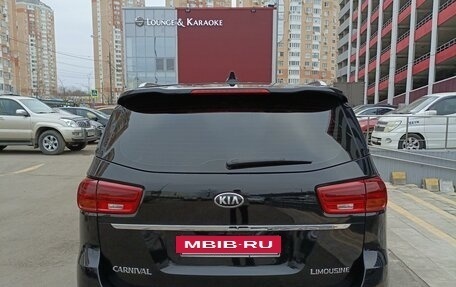 KIA Carnival III, 2019 год, 3 213 000 рублей, 10 фотография